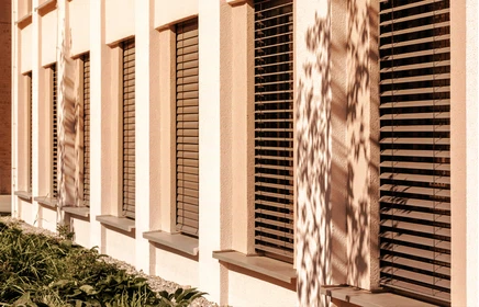 Wpis na blogu: Jak podłączyć automatyczne rolety zewnętrzne?