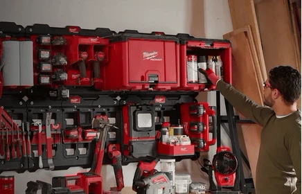 Wpis na blogu: Jakie elektronarzędzia powinny być na wyposażeniu u elektryka?